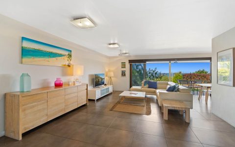 2 Bedroom Ocean View Apartment in Sunshine Beach