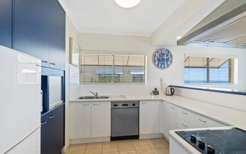 2 Bedroom Ocean View Apartment in Sunshine Beach