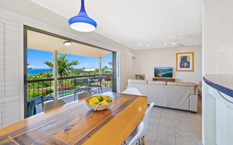 2 Bedroom Ocean View Apartment in Sunshine Beach