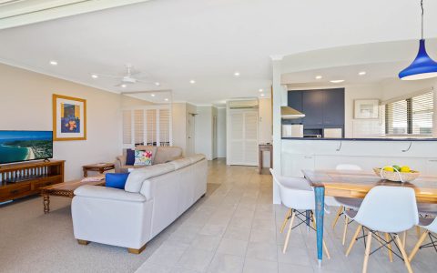 2 Bedroom Ocean View Apartment in Sunshine Beach