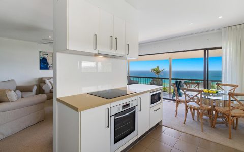 2 Bedroom Ocean View Apartment in Sunshine Beach