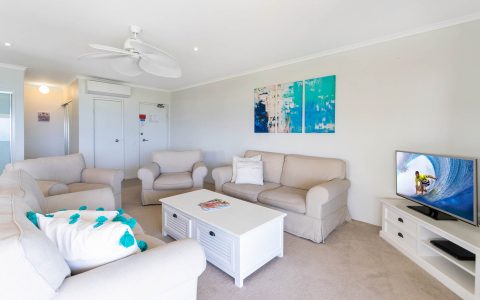 2 Bedroom Ocean View Apartment in Sunshine Beach
