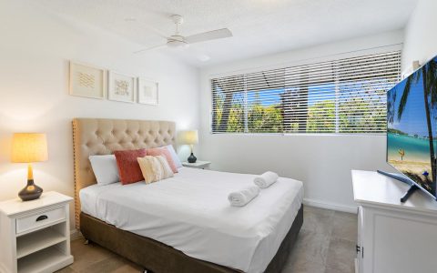 2 Bedroom Ocean View Apartment with Ensuite in Sunshine Beach