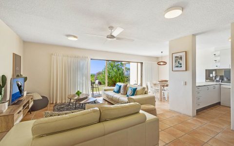 2 Bedroom Ocean View Apartment with Ensuite in Sunshine Beach