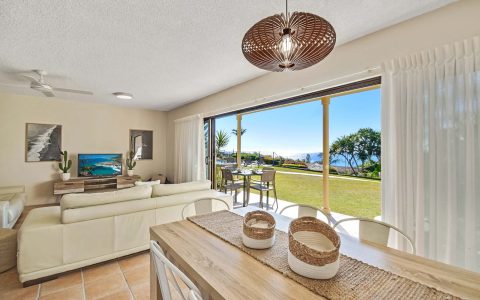 2 Bedroom Ocean View Apartment with Ensuite in Sunshine Beach