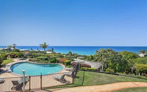 2 Bedroom Ocean View Apartment with Ensuite in Sunshine Beach