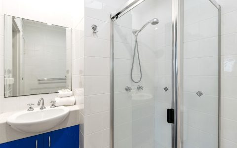 2 Bedroom Ocean View Apartment with Ensuite in Sunshine Beach