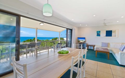 2 Bedroom Ocean View Apartment with Ensuite in Sunshine Beach