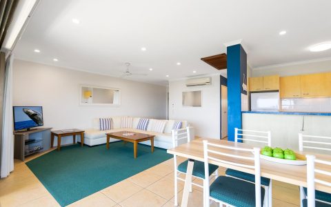 2 Bedroom Ocean View Apartment with Ensuite in Sunshine Beach