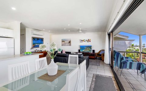 2 Bedroom Ocean View Apartment with Ensuite in Sunshine Beach