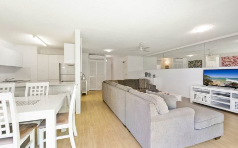 2 Bedroom Part Ocean View Apartment in Sunshine Beach