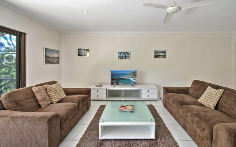 2 Bedroom Part Ocean View Apartment in Sunshine Beach