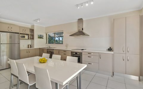 2 Bedroom Part Ocean View Apartment in Sunshine Beach