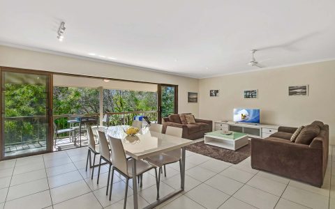 2 Bedroom Part Ocean View Apartment in Sunshine Beach