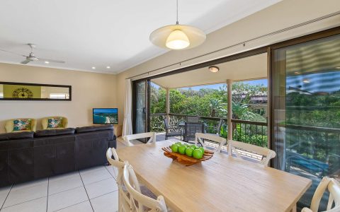 2 Bedroom Part Ocean View Apartment in Sunshine Beach