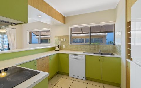 2 Bedroom Part Ocean View Apartment in Sunshine Beach