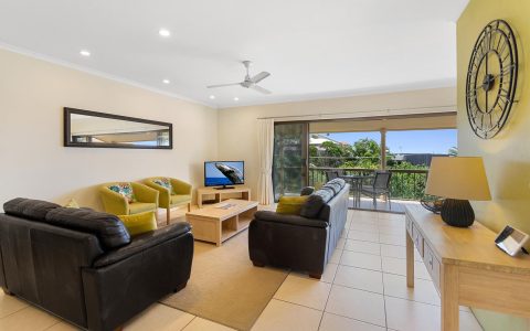 2 Bedroom Part Ocean View Apartment in Sunshine Beach